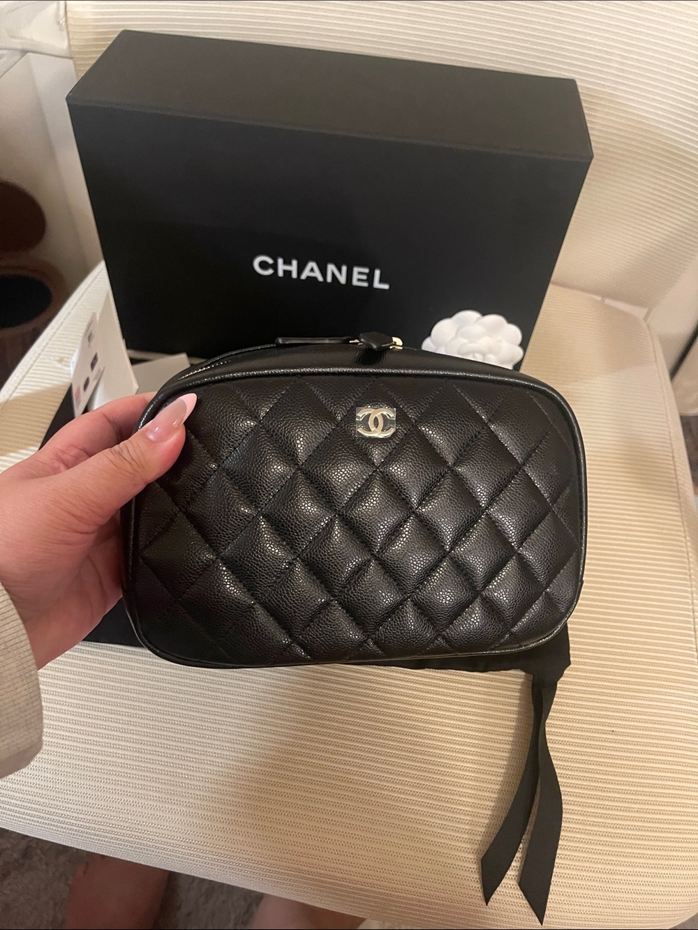 AUTHENTIC CHANEL Black Quilted Leather Vanity Pouch LARGE 26C Brand new
